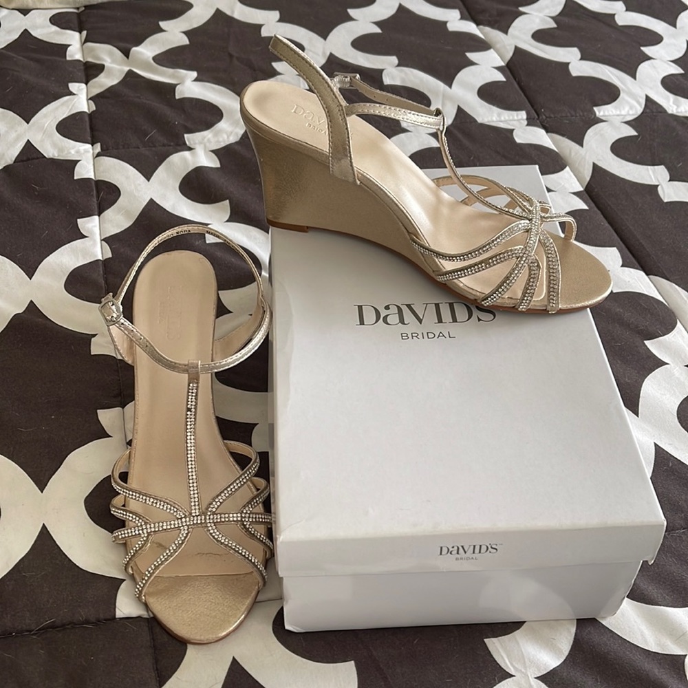 David’s Bridal Nora Wedge